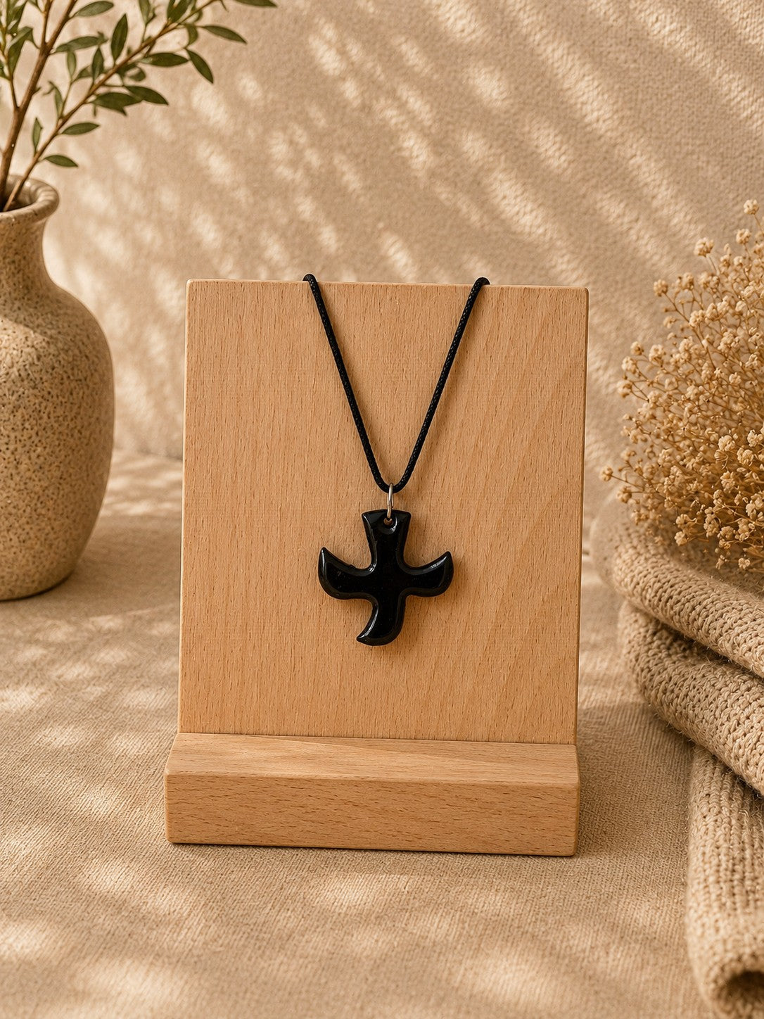 Taizé Kreuz - Taubenanhänger mit Lederschnur